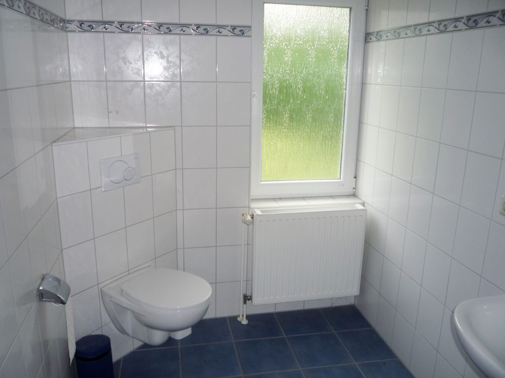 toilette neuenfelder faehrdeich 13